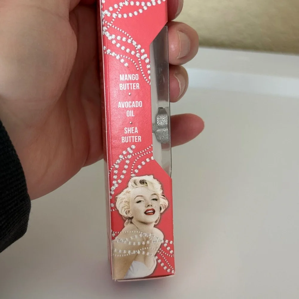 Hard Candy Marilyn Monroe Best Friend‎ Diamond Lip Balm Women New Red Shimmer